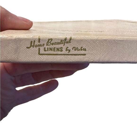 Vintage Table Linens from Home Beautiful by Vicki in Aqua. 4 Placemats & Napkins - Picture 3 of 7